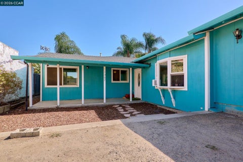 Photo of 1307 D St ST, Antioch, CA 94509 (MLS # 41151017)