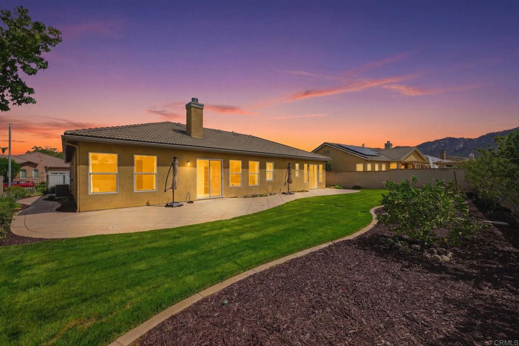 363 Melbourne Glen Gln, Escondido CA 92026