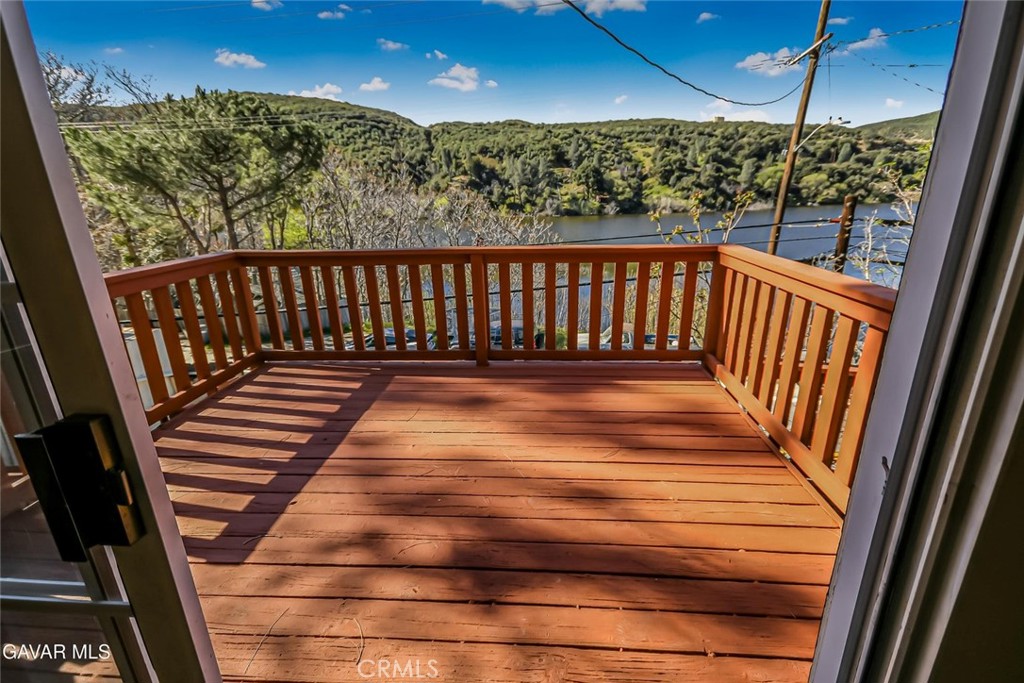 17743 Elizabeth Lake