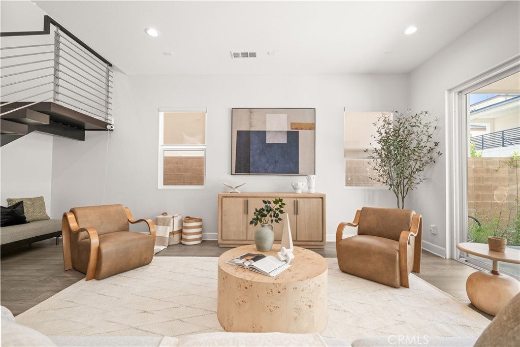 133 Chant, Irvine CA 92618 - Photo 7