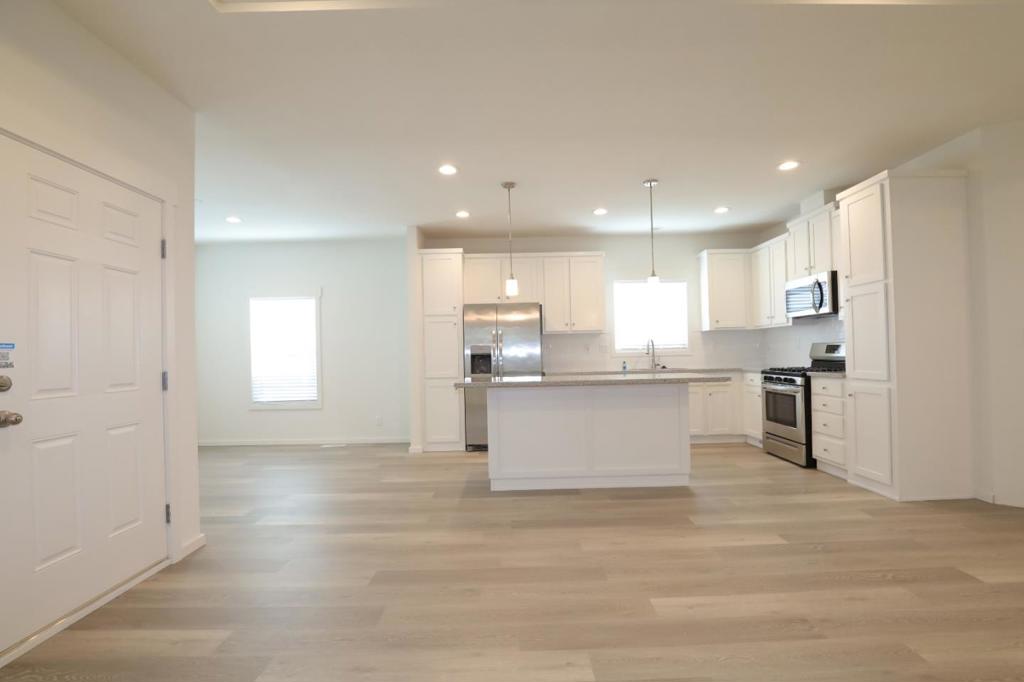 2151 Oakland Road