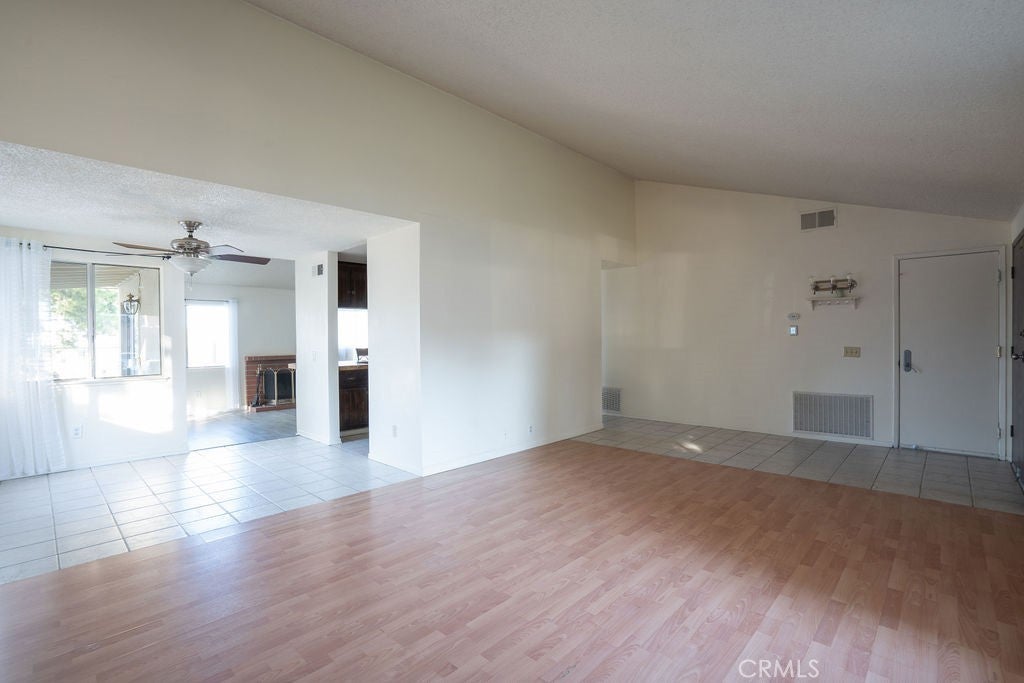 37406 3rd E
