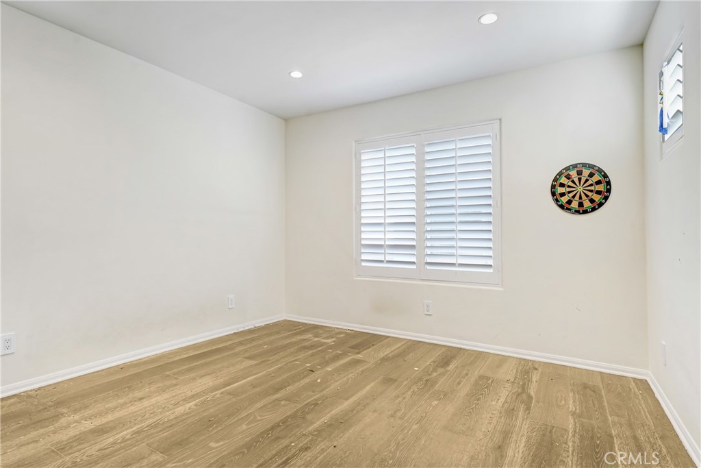 10025 Topanga Canyon 109