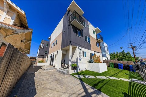 Photo of 1631 S New Hampshire Avenue #1629.5, Los Angeles, CA 90006 (MLS # BB26088524)