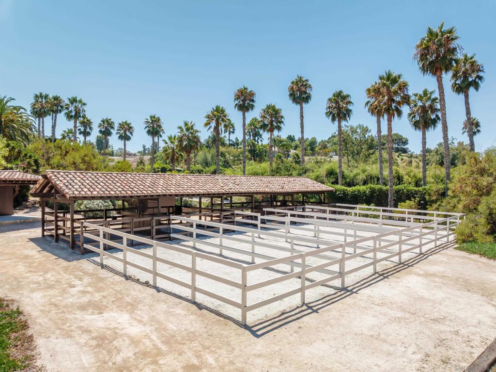 Rancho Santa Fe - Residential