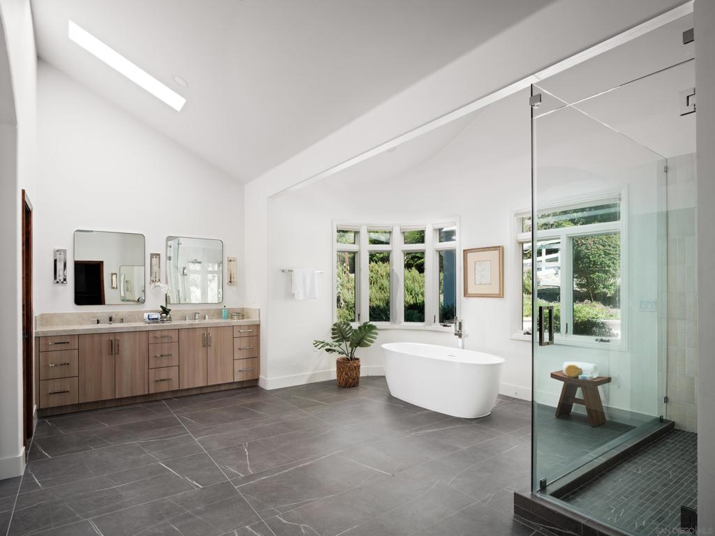 Rancho Santa Fe - Residential