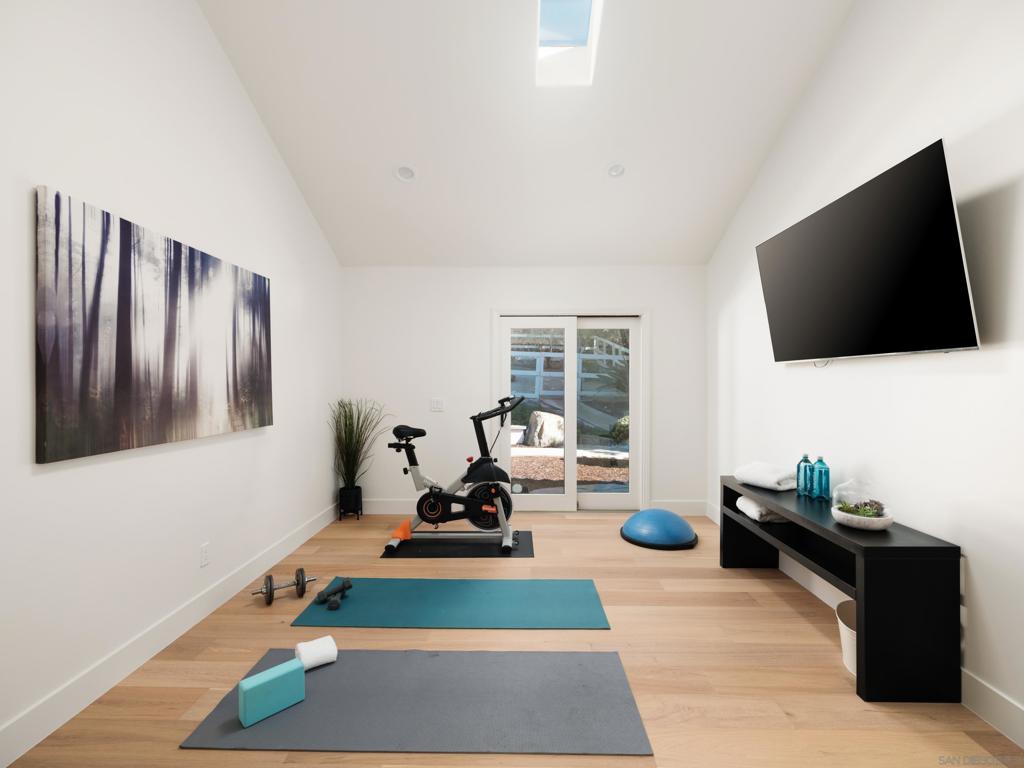 Rancho Santa Fe - Residential