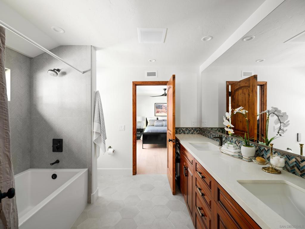 Rancho Santa Fe - Residential