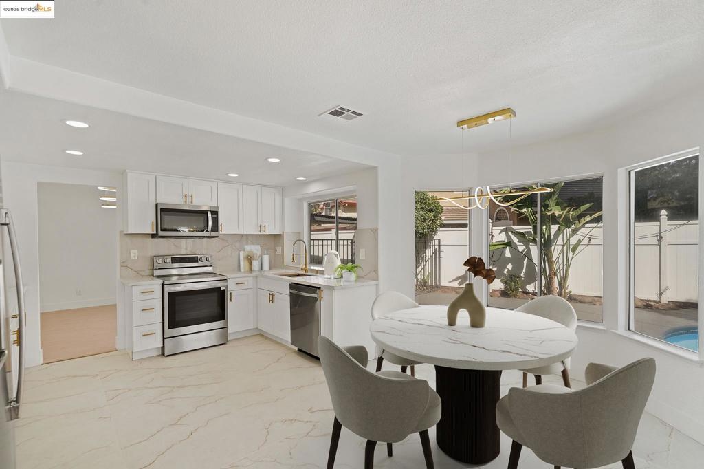 WESTON RANCH - Residential