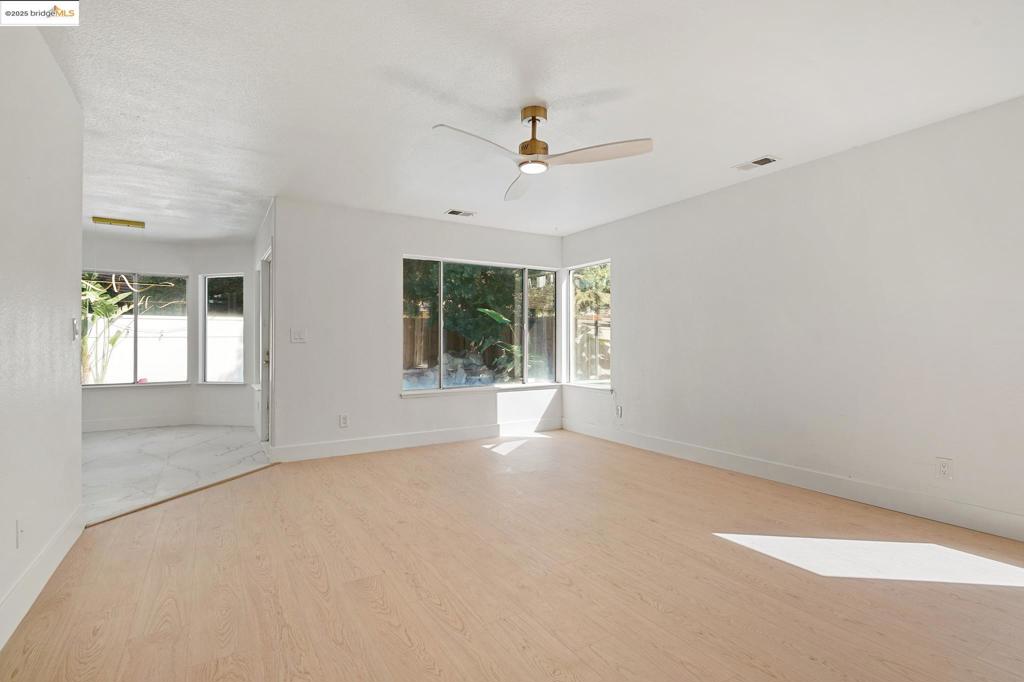 WESTON RANCH - Residential