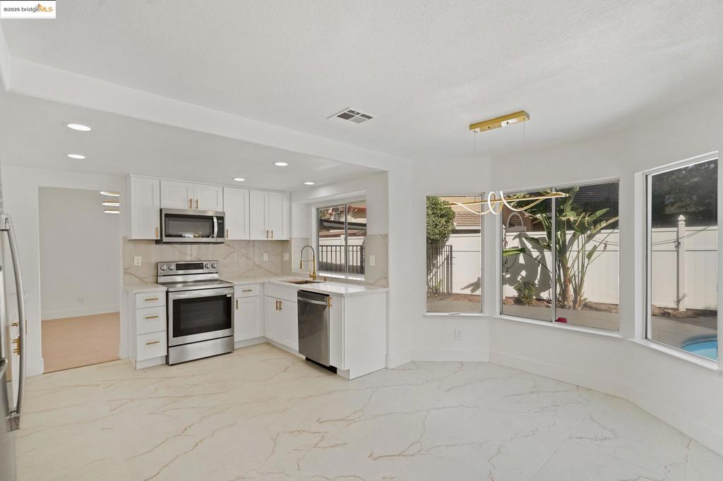 WESTON RANCH - Residential