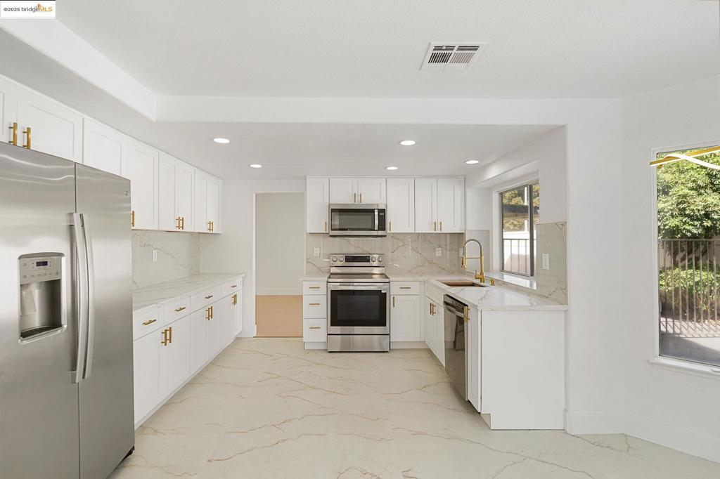 WESTON RANCH - Residential