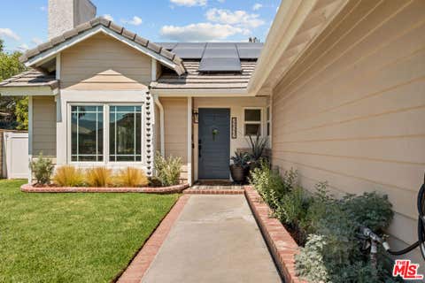 Photo of 22537 Cardiff Drive, Santa Clarita, CA 91350 (MLS # 26891207)