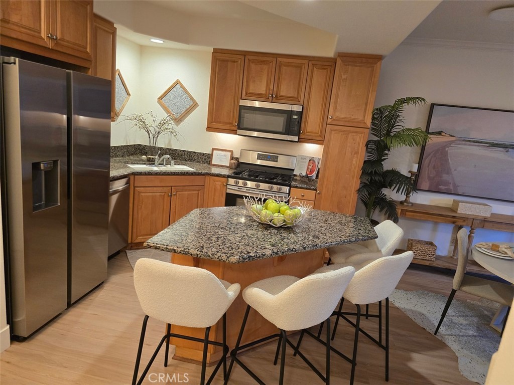 21345 Hawthorne Boulevard 114