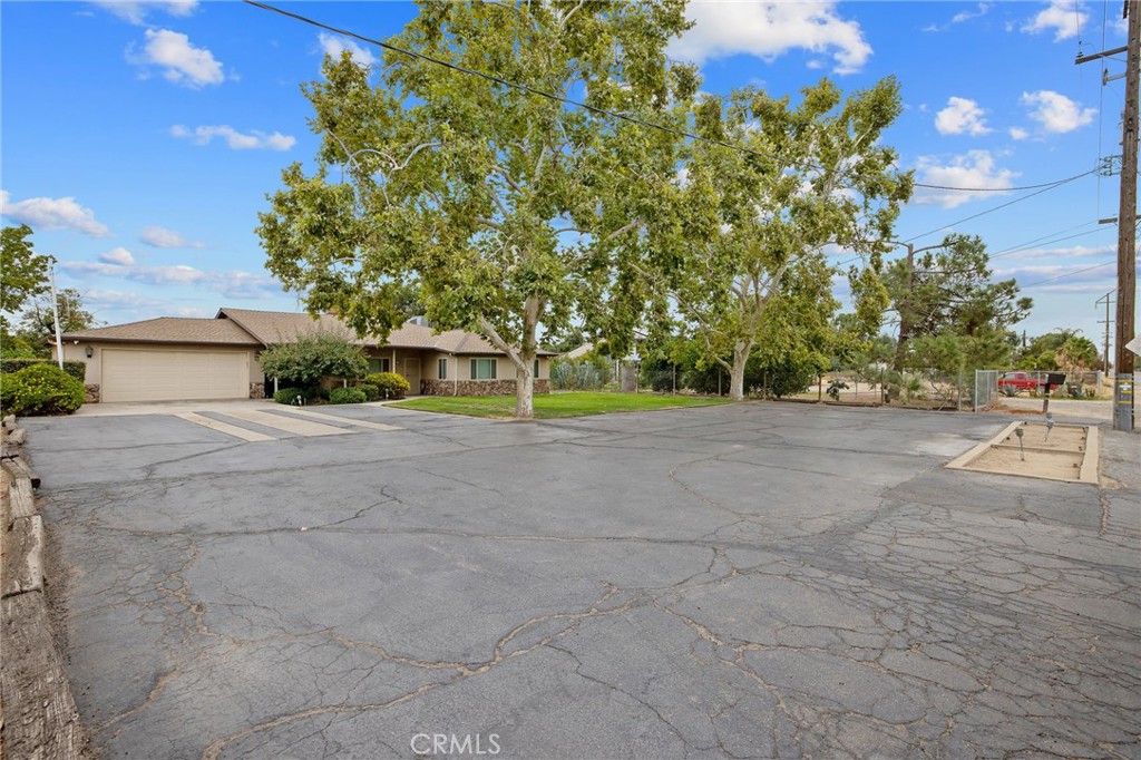 1714 N Blythe