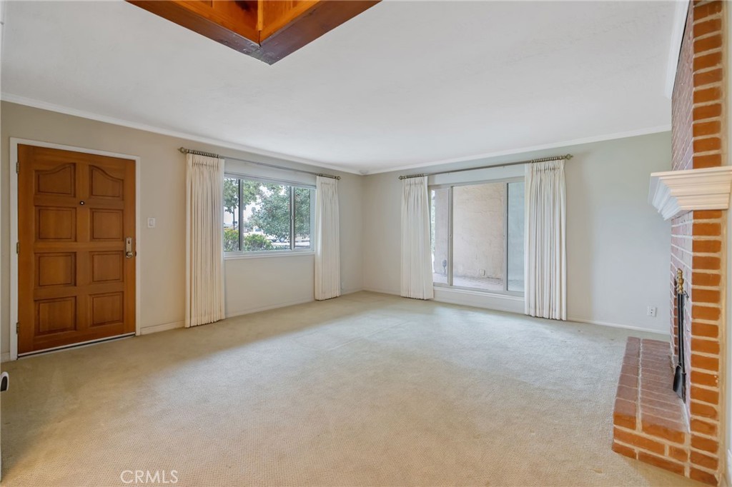 1714 N Blythe