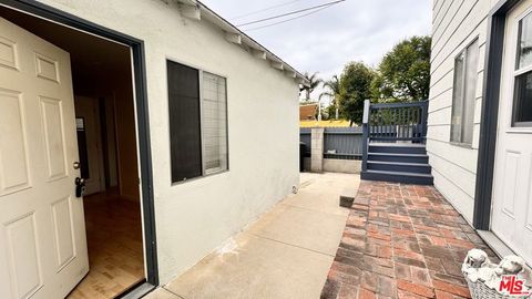 Photo of 410 N Frederic Street #GH, Burbank, CA 91505 (MLS # 26841541)