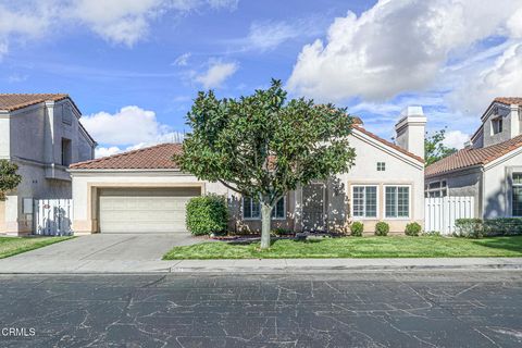 Photo of 507 Batten Lane, Oxnard, CA 93033 (MLS # V1-34426)