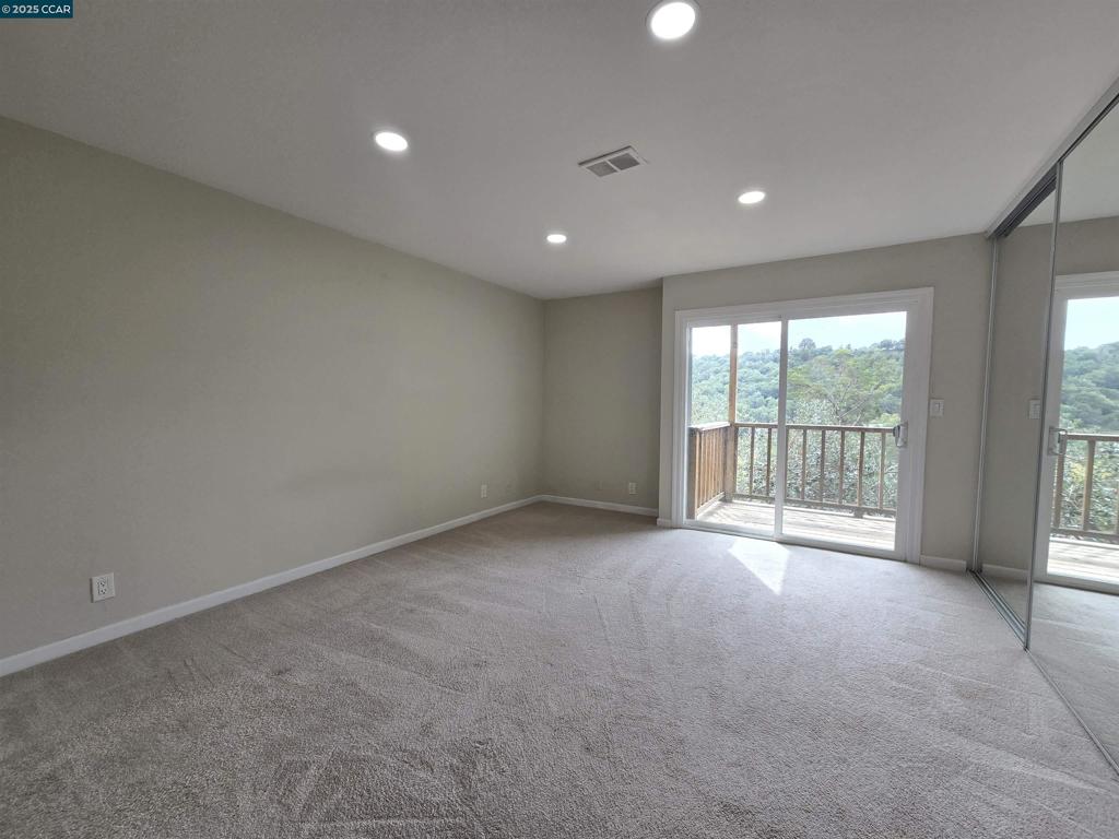 ASCOTDRIVE - Residential Lease