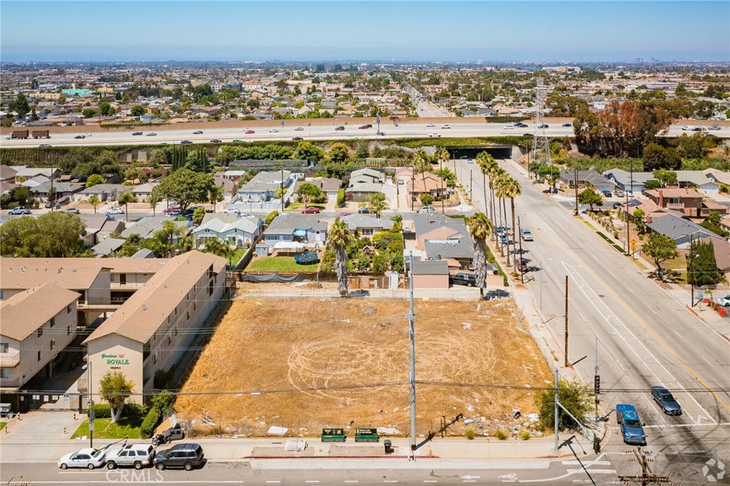 16101 S Figueroa Street