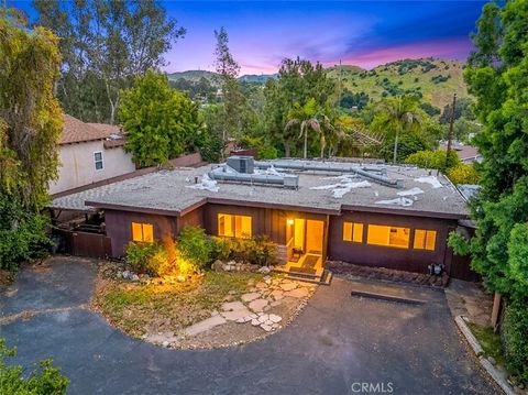 10408 McBroom St. Sunland CA 91040