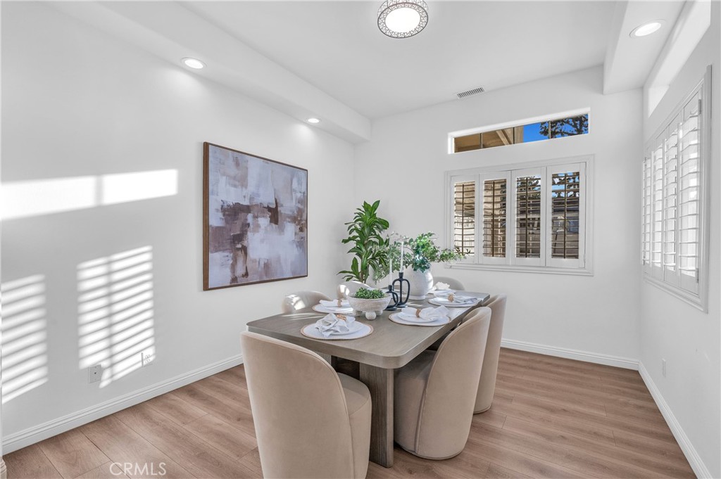 338 Calle Vista