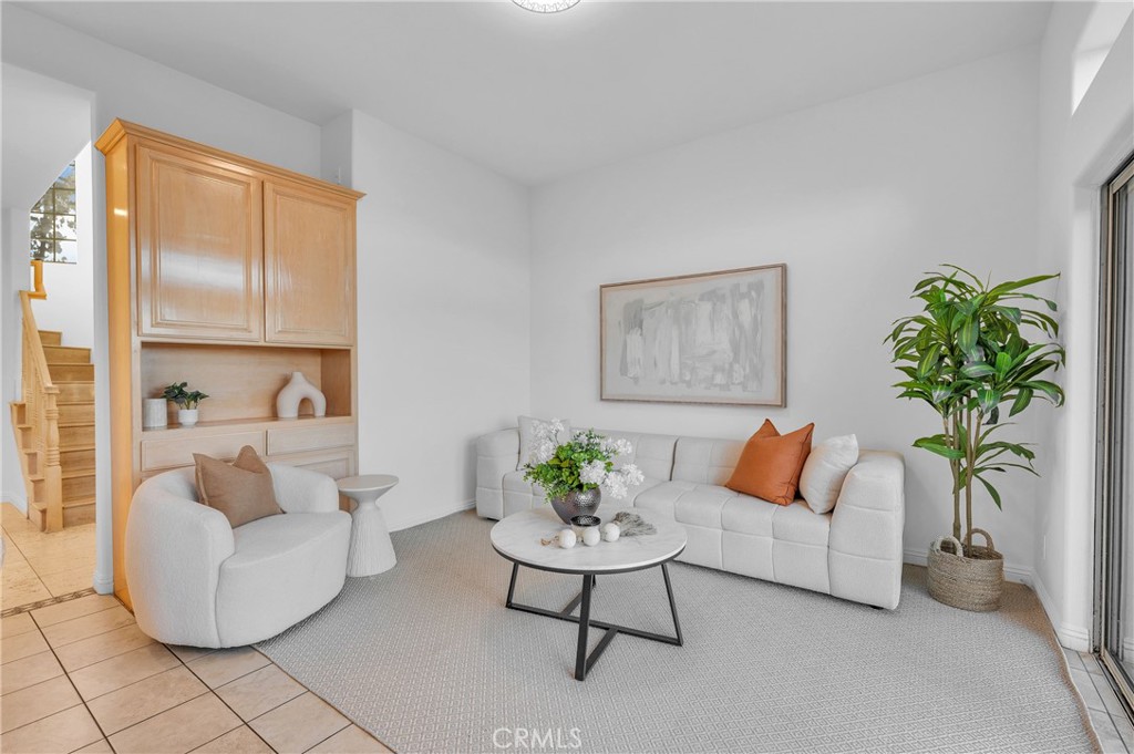338 Calle Vista