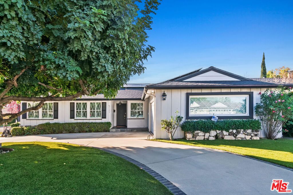 Photo of 5121 Colbath Avenue, Sherman Oaks, CA 91423 (MLS # 26632179)