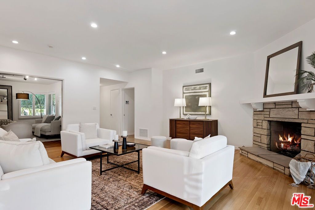 Photo of 5121 Colbath Avenue, Sherman Oaks, CA 91423 (MLS # 26632179)