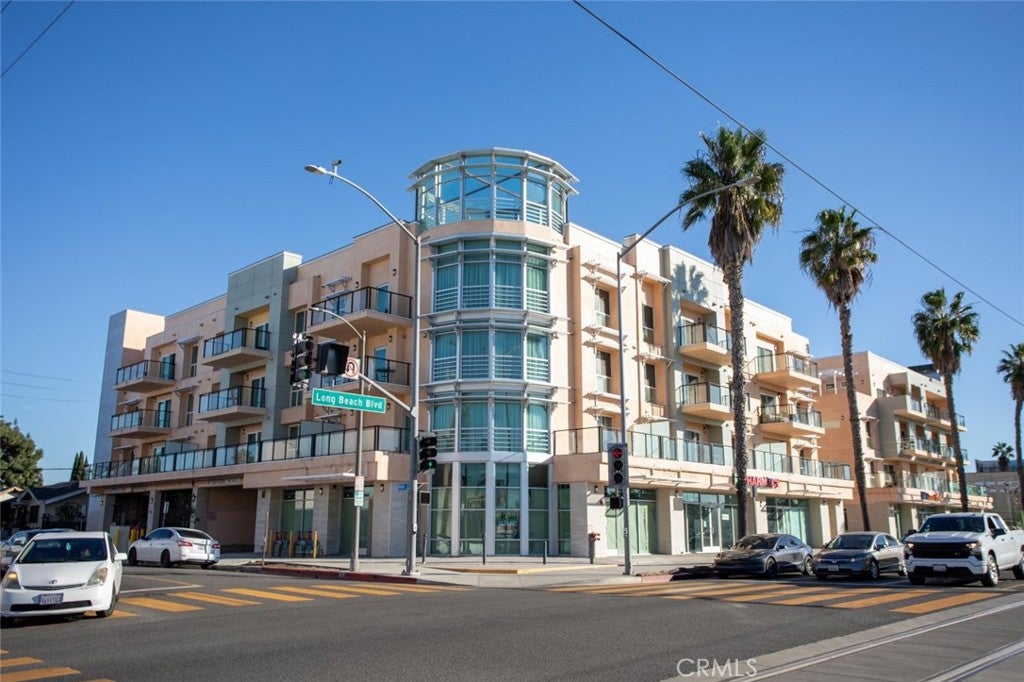 1598 Long Beach Blvd
