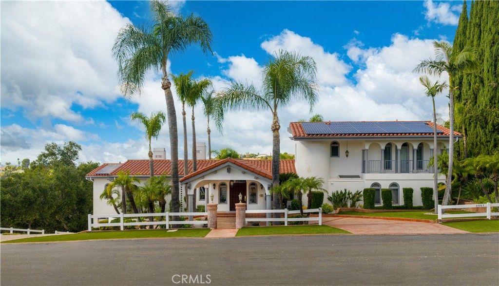 Photo of 2557 Indian Creek Rd, Diamond Bar, CA 91765 (MLS # TR25243919)