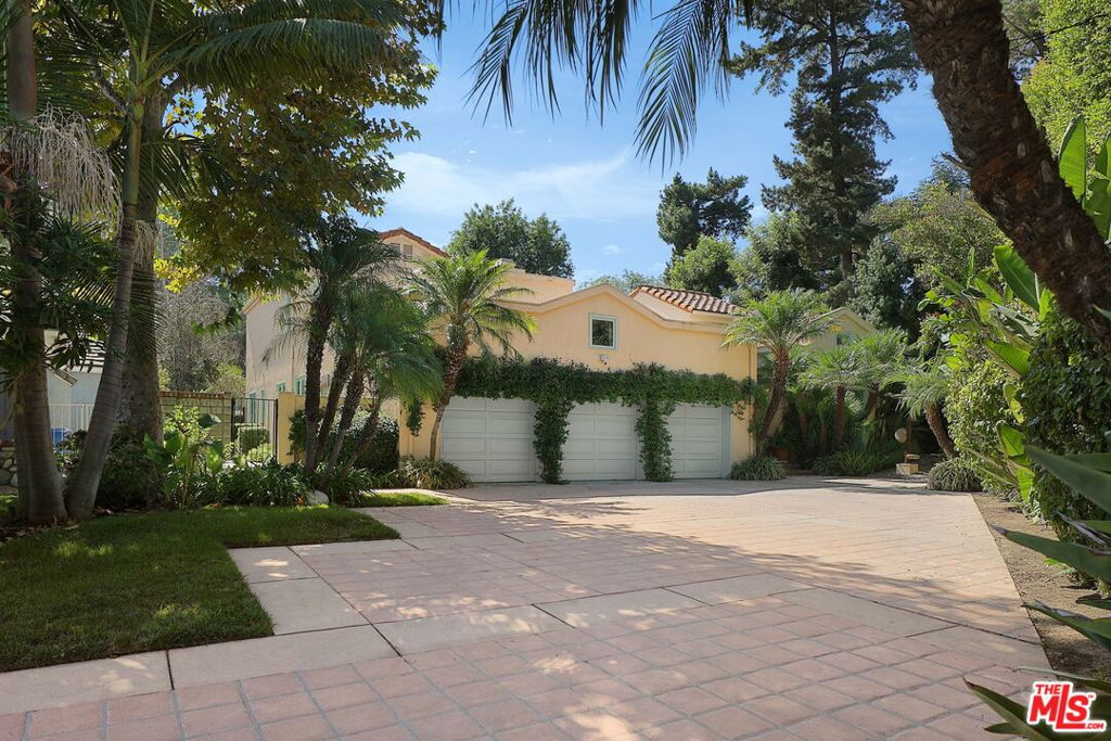 4219 Tarzana Estates Drive