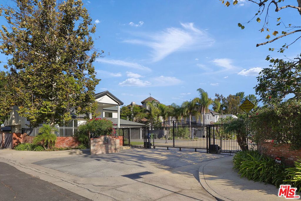 4219 Tarzana Estates Drive