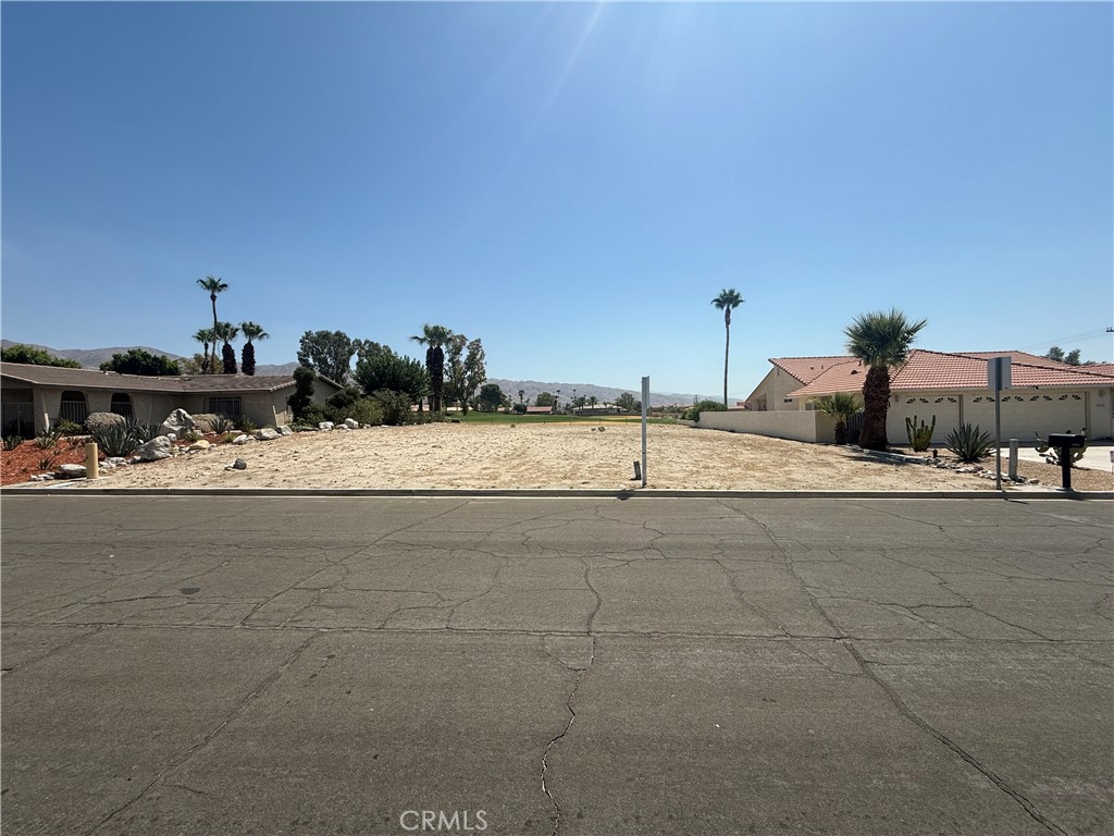 Mission Lakes (34101) - Land