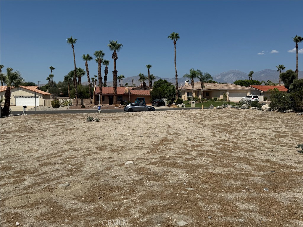 Mission Lakes (34101) - Land