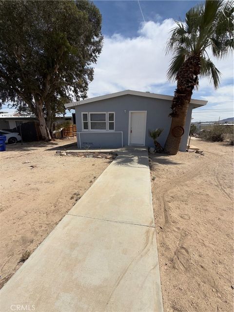 Photo of 6667 Desert Queen, 29 Palms, CA 92277 (MLS # SW26068592)