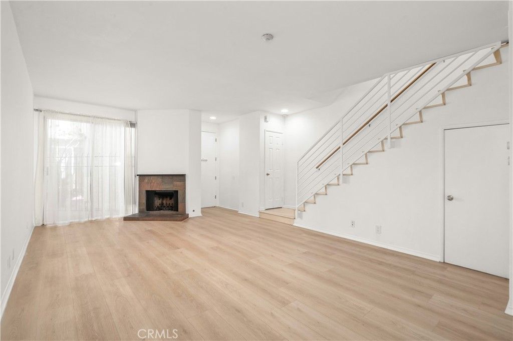 Photo of 2339 34th St #38, Santa Monica, CA 90405 (MLS # SR26056702)