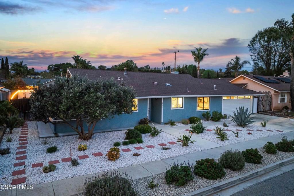 Photo of 721 Calle Fresno, Thousand Oaks, CA 91360 (MLS # 226000093)