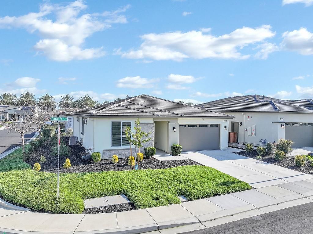 Photo of 102 Coral Street St, Brentwood, CA 94513 (MLS # 41121129)