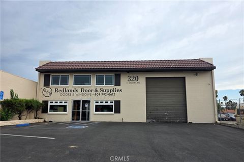 320 324 E Stuart Avenue Redlands CA 92374