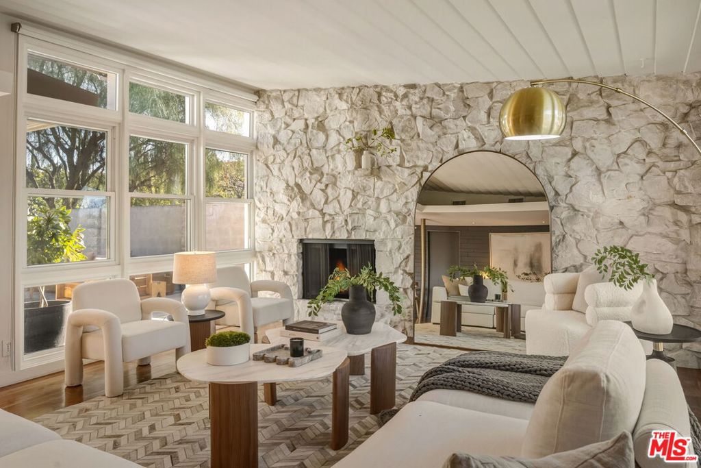 1856 Hi Point Street