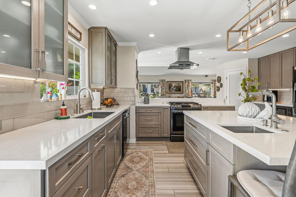 Magnesia Falls Cove - Residential