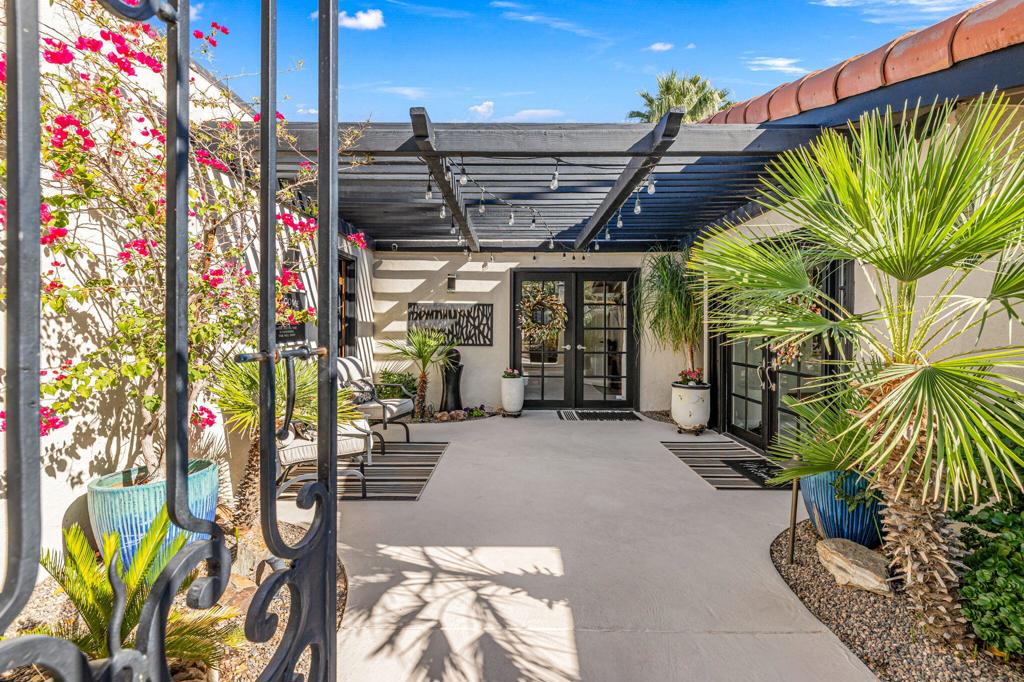 Magnesia Falls Cove - Residential