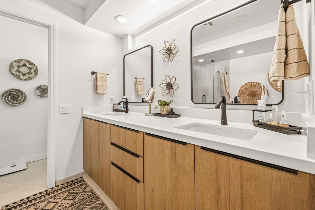 Magnesia Falls Cove - Residential