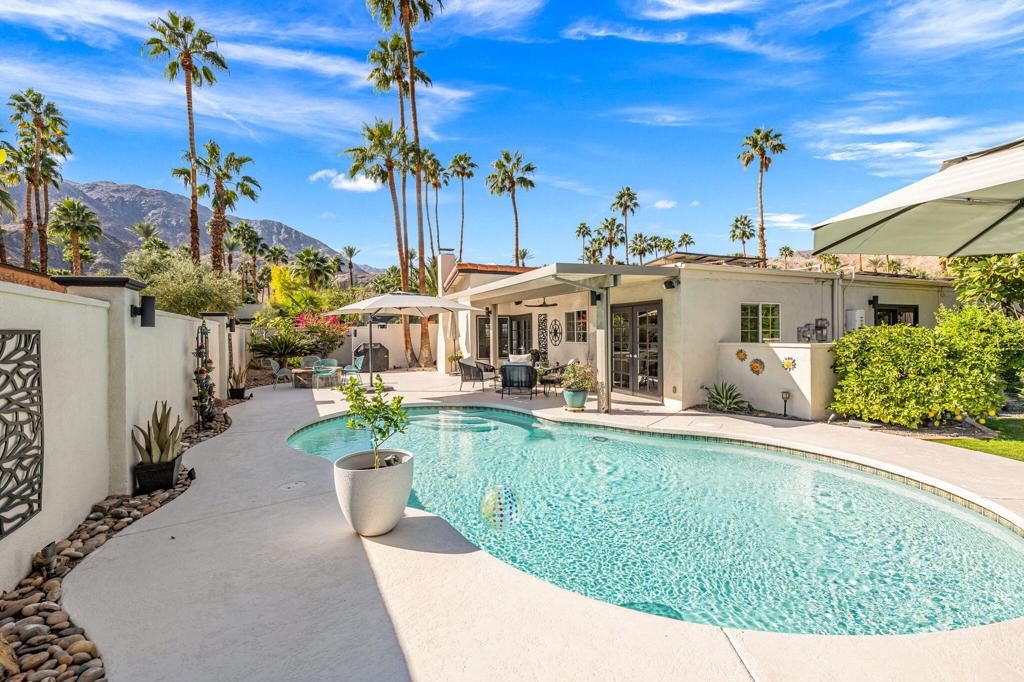 Magnesia Falls Cove - Residential