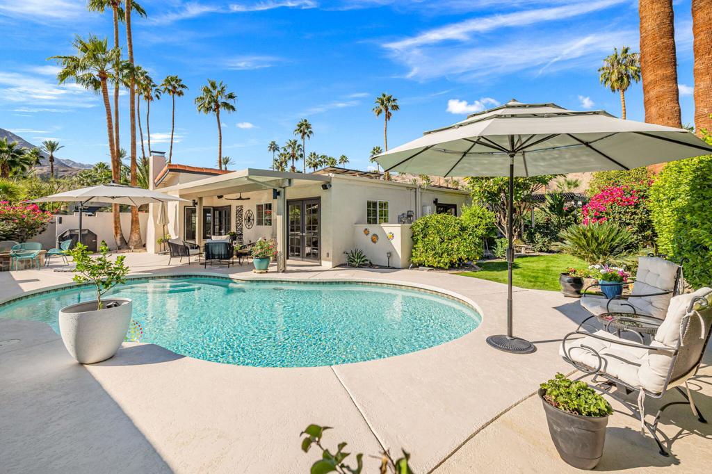 Magnesia Falls Cove - Residential