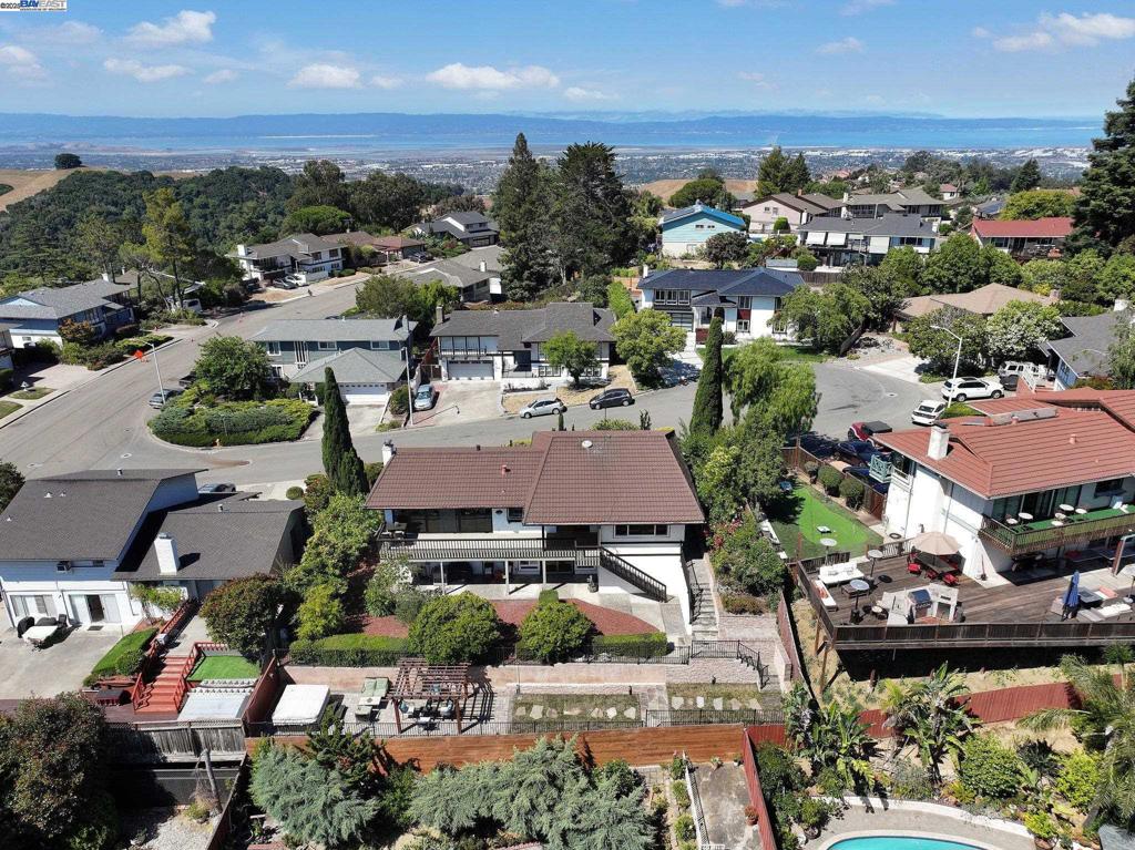 HAYWARD HILLS - Residential