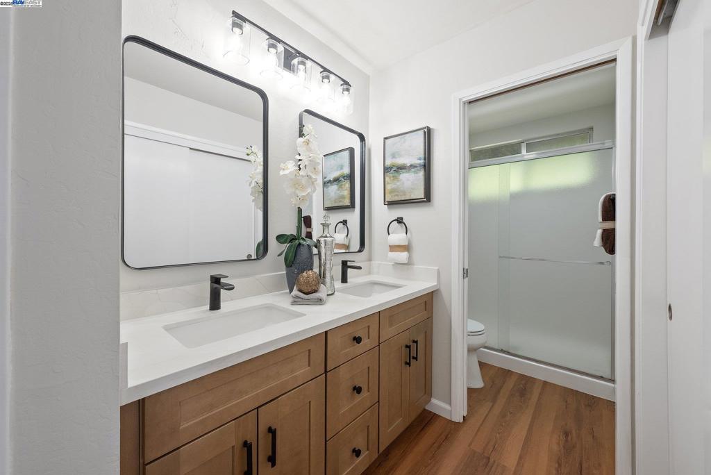 HAYWARD HILLS - Residential