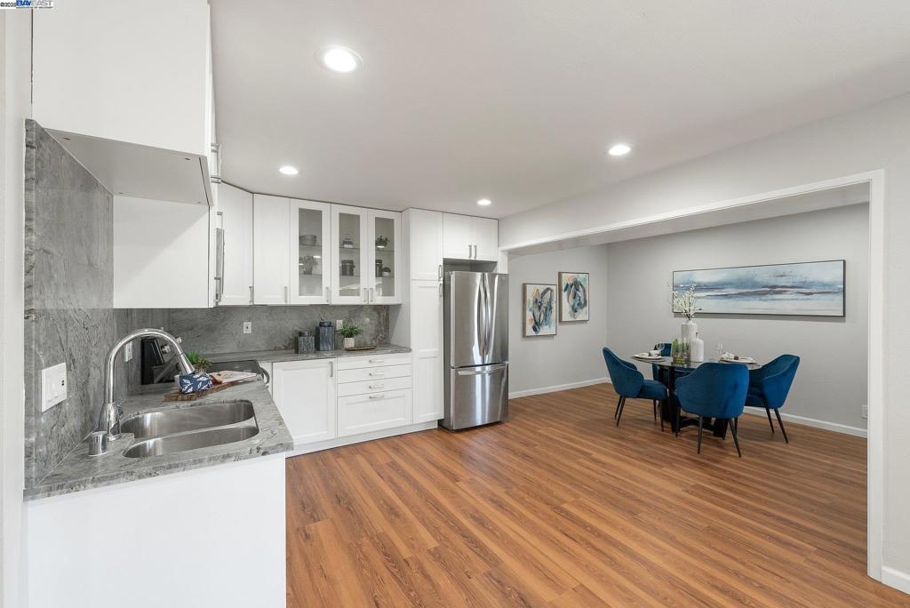 HAYWARD HILLS - Residential