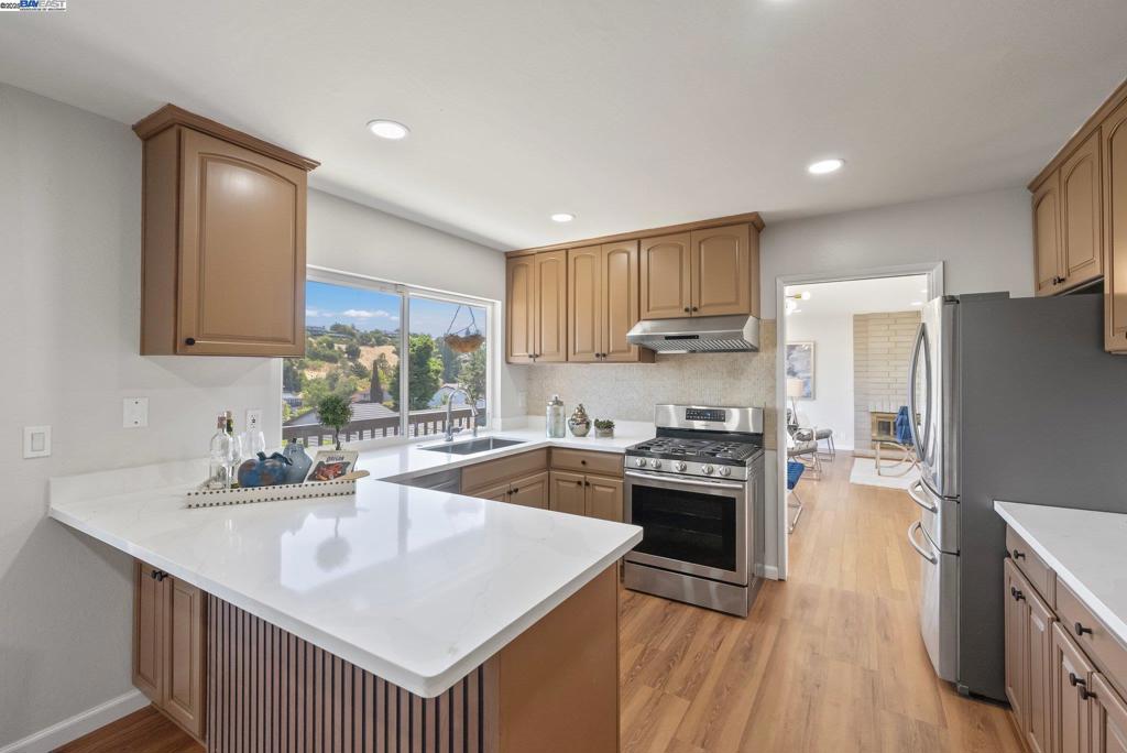 HAYWARD HILLS - Residential